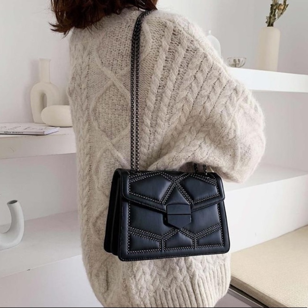 Crossbody Chain Black Purse / Messenger Bag - Picture 6 of 14
